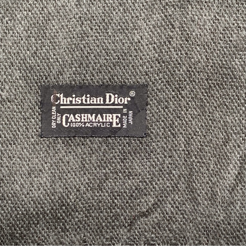 Elegant Black Scarf for Men - Picture 7 of 7